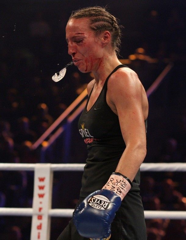 Women’s Boxing Is Not Less Violent than Men’s Boxing! (8 pics)