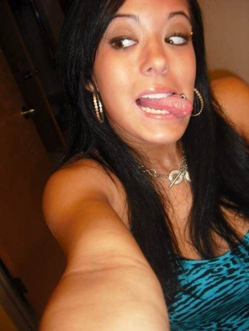 Pretty Girl Has a Problem with Her Tongue (11 pics)