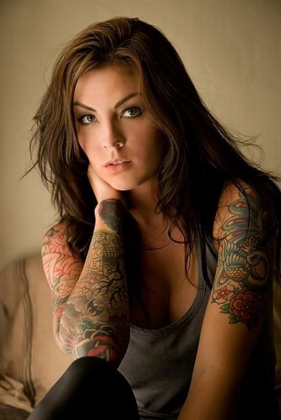 Compilation of Girls with Tattoos. Part 2 (33 pics)