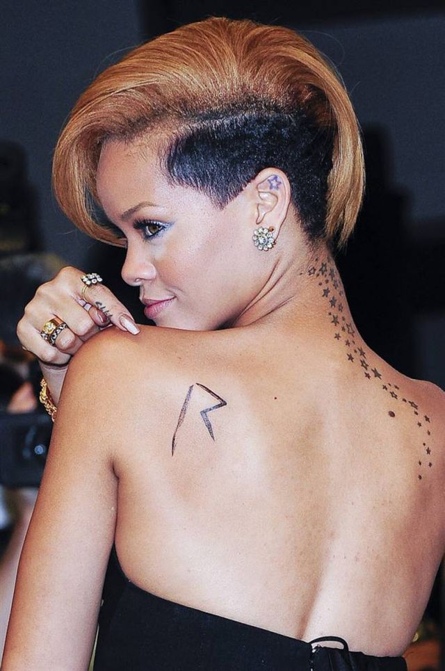 Rihanna – Every Time Different, Every Time Sexy (28 pics)