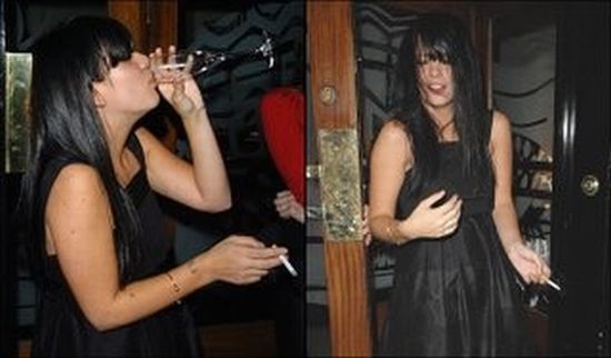 Lily Allen Likes Booze a Lot (20 pics)