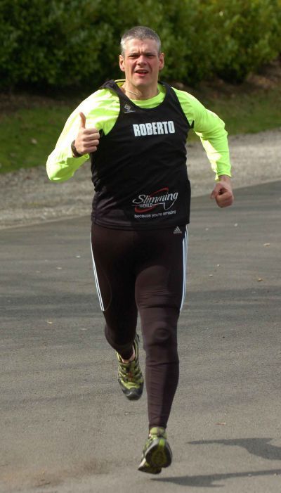 Obese Father Loses Incredible Amount of Weight to Run in Marathon (17 pics)