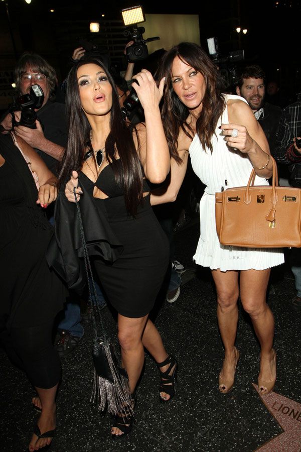 Kim Kardashian in a Sexy Black Dress (11 pics)