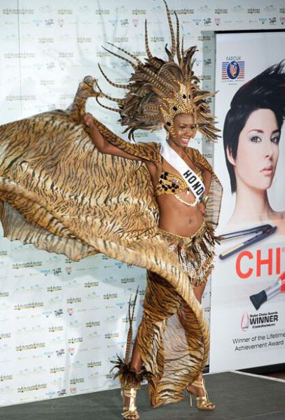 National Costumes at Miss Universe 2010 (30 pics)