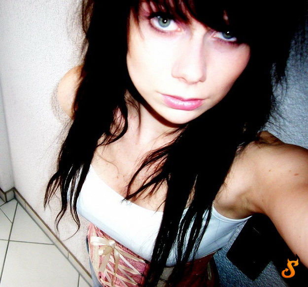 New Selection with Emo Girls (35 pics)