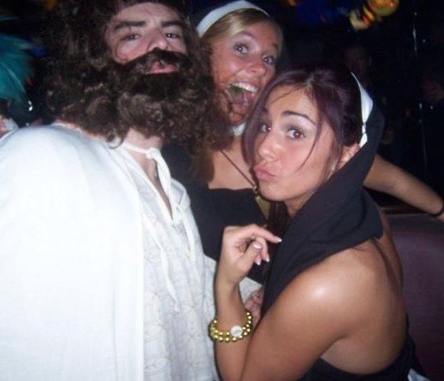 Jesus Partying With Super Hot Babes
