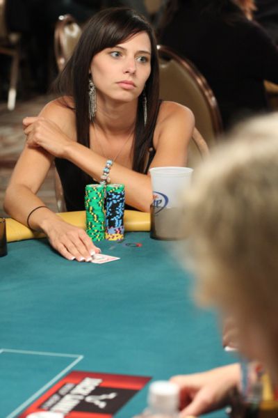 Sexy Poker Women