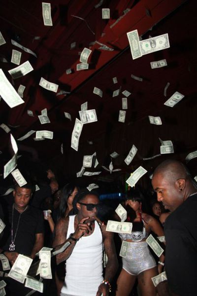 Lil Wayne and Drake Make It Rain $250k at Strip Club
