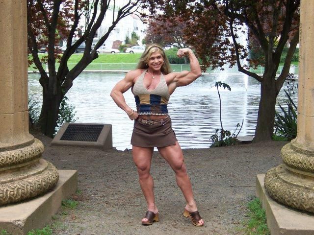 Michelle Brent’s Impressive Muscles