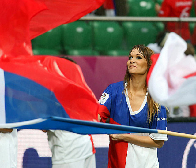 Euro 2012’s Gorgeous Female Fans