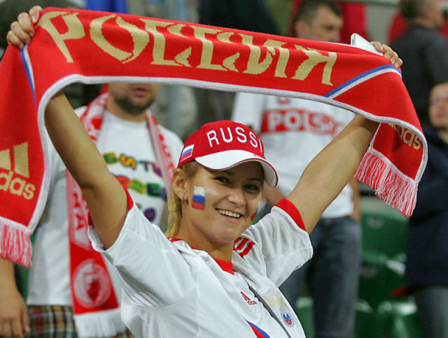 Euro 2012’s Gorgeous Female Fans