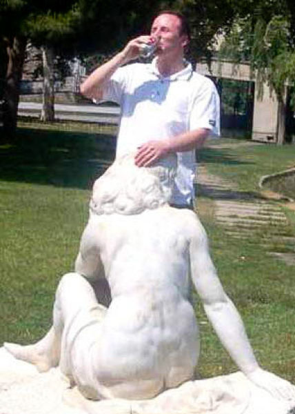 WTF Statue Pawing Pics