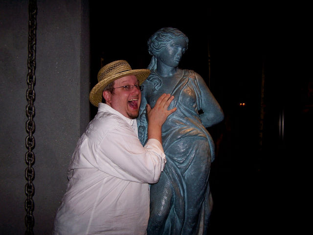 WTF Statue Pawing Pics