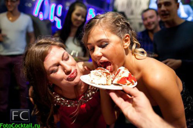 Cute Russian Club Girls Seem to Love Creepy Guys. Part 3