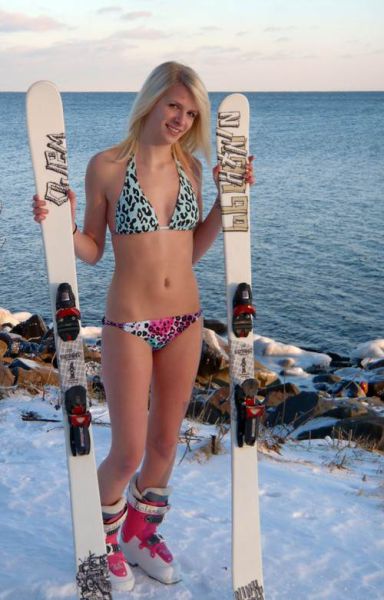 Keep Warm on the Slopes With These Ski Girls
