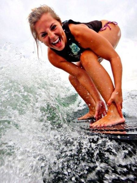 Wet ‘n Wild Surfer Chicks