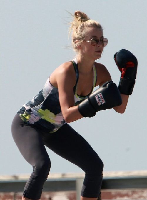Sexy Celebs Work Out Too