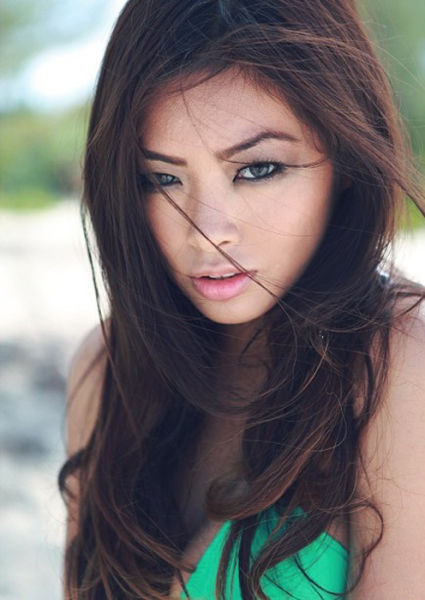 Asian Girls That Are Real Stunners