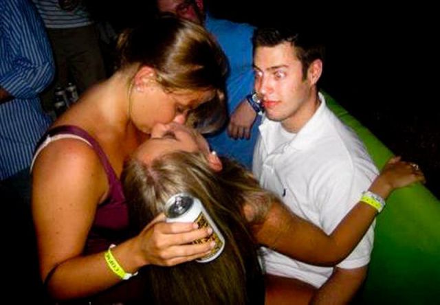 Classic Photobombs of Drunk Girls Kissing Each Other