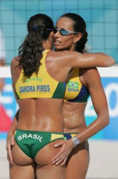 Why We Love Women’s Volleyball