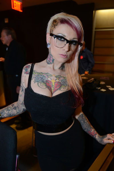 The Sexy Bits of the Las Vegas Adult Entertainment Expo