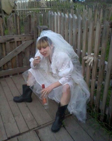 Ridiculous and Funny Wedding Photos