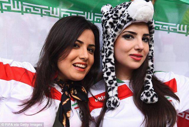 2014’s Hottest World Cup Supporters