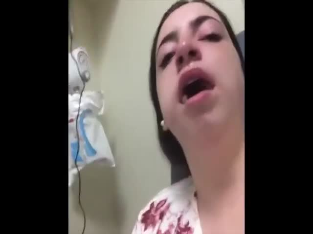 Girl's Reaction to Anesthetic Is Clearly Not the One to Have When Your Mother Is Around  (VIDEO)