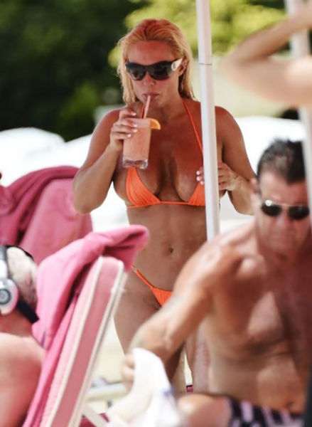 Ice T and Coco Austin on a Relaxed Beach Holiday