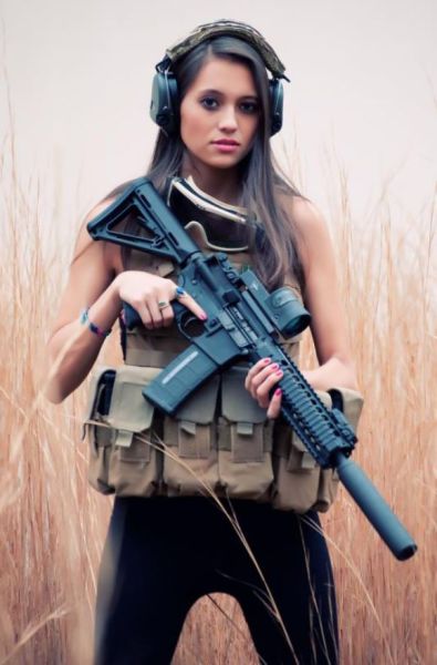 Hot Chicks with Guns Are Definitely a Killer Combination