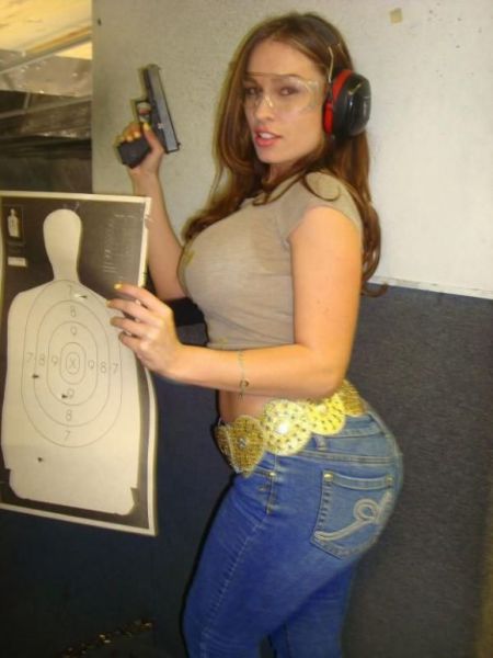 Hot Chicks with Guns Are Definitely a Killer Combination