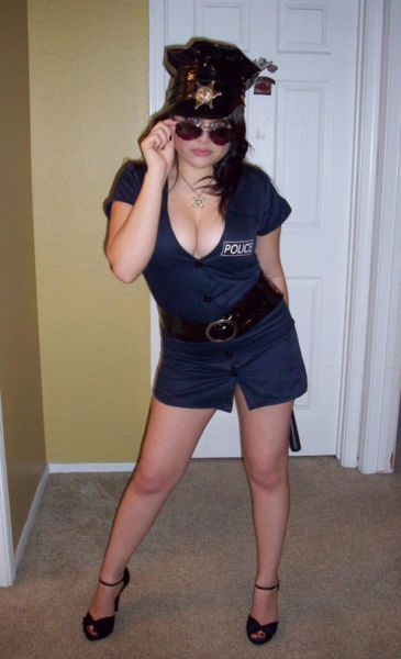 Cute Girls Look Smoking Hot in Halloween Costumes