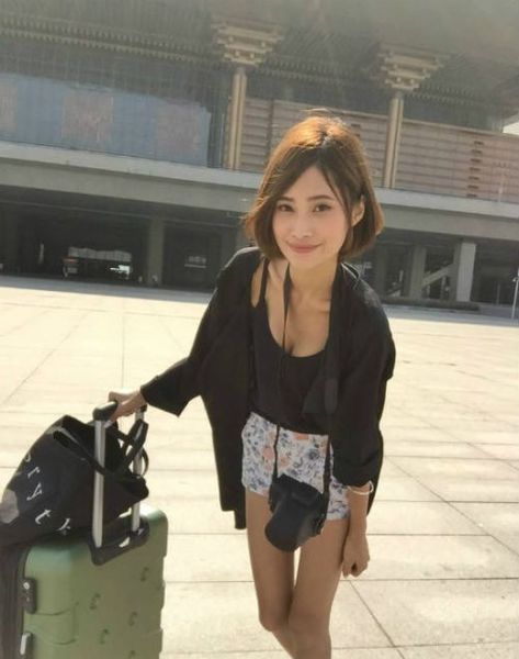 A Sex-Selling Chinese Hitchhiker