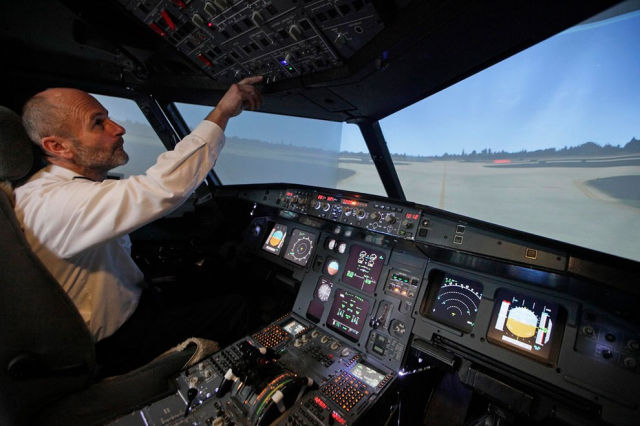 A Homebuilt Flight Simulator That Is Out of This World