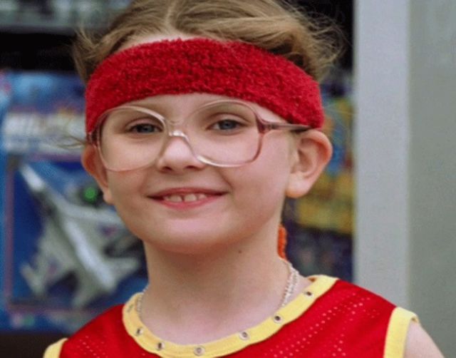 Geeky Child Stars Who Are Adult Hotties