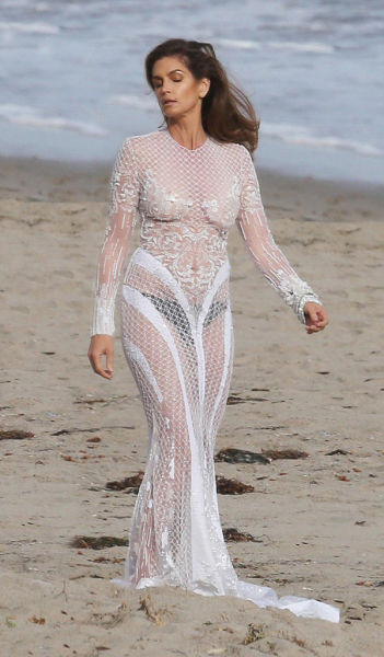 Cindy Crawford Goes Braless on the Beach