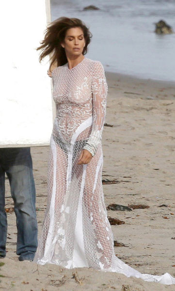 Cindy Crawford Goes Braless on the Beach