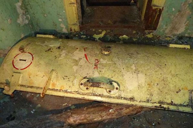 Scary Underground Tunnel Discovered Under a Neglected Home