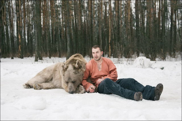 Stunning Photos from a Rather Dangerous Photoshoot in Russia