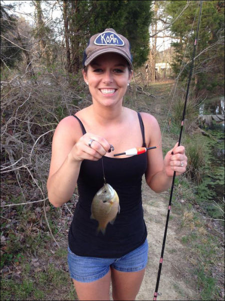 Girls Who Look This Good Fishing Are Definitely Marriage Material
