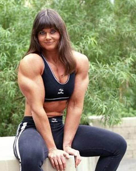 These Female Bodybuilders Will Easily Kick Your Ass
