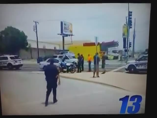 Helmet Camera Captures a Road Rage Incident Live
