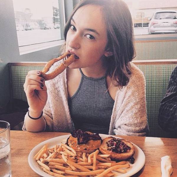 Girls Give Gluten-Free the Middle Finger