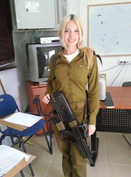 Israeli Army Girls That Are Real Beauties in Uniform