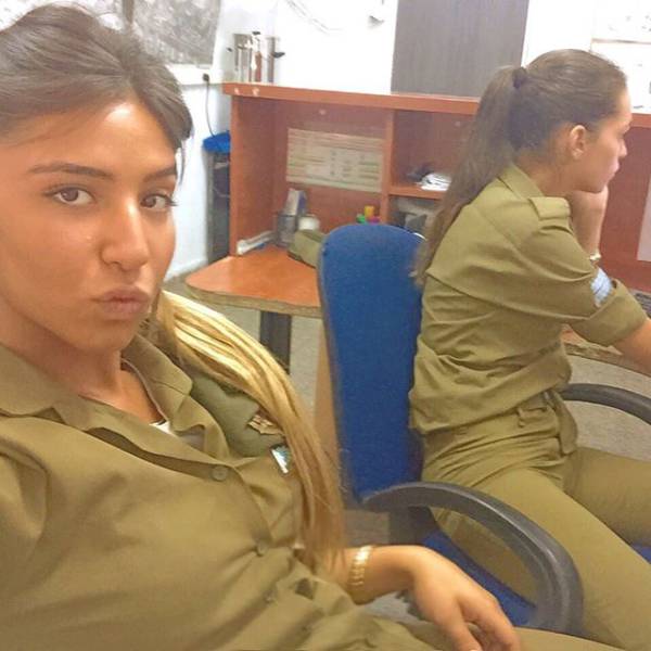 Israeli Army Girls That Are Real Beauties in Uniform