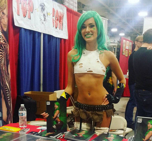 This Girl Is Definitely the Hottest New Cosplayer on the Scene at the Moment
