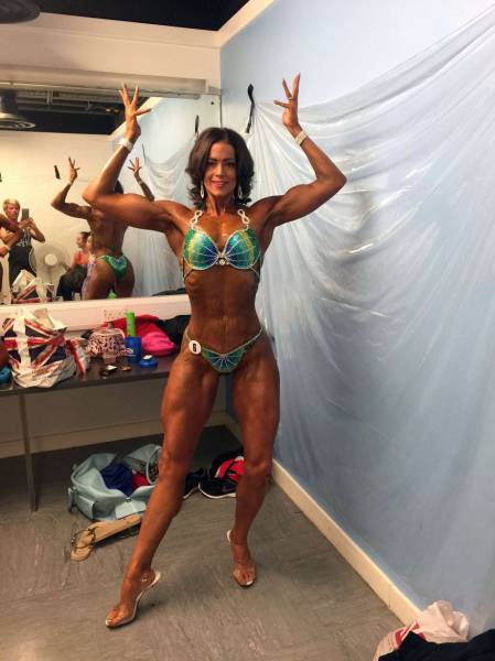 Woman Uses Bodybuilder to Change Her Weight and Her Life for Good