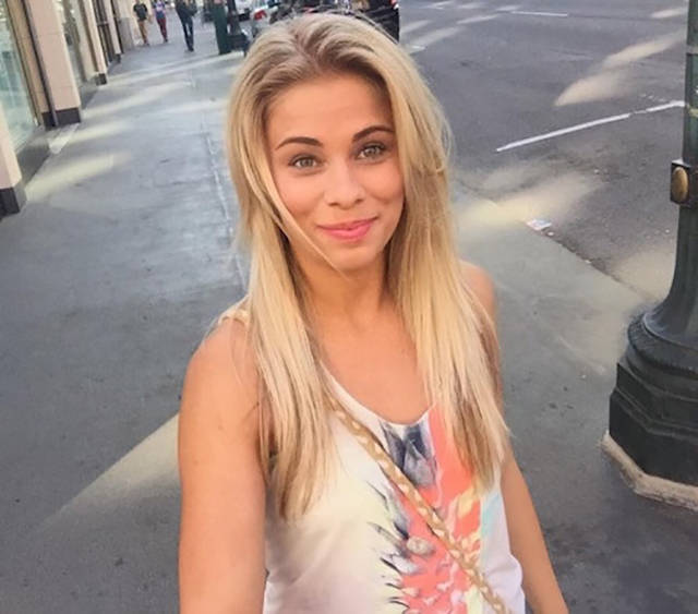 Blonde Bombshell Leaves the Modelling World to Pursue a Career as a UFC Fighter