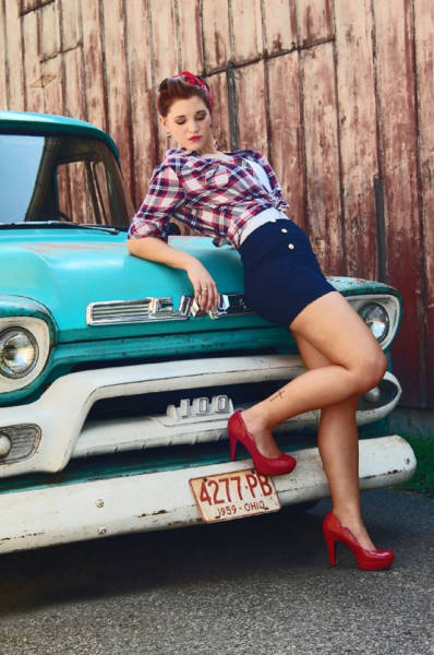 A Few of the Gorgeous Girls That Have Made Us Love Pin-ups