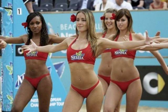 Beach Volley Cheerleaders Are Delicious To Look At